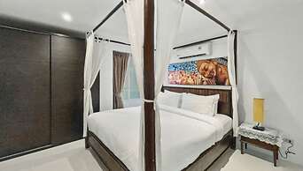 Sunset Plaza Condominium