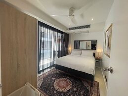 Sunset Plaza Condominium