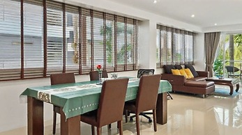 Sunset Plaza Condominium