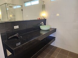 Sunset Plaza Condominium