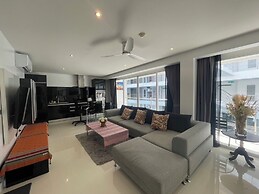 Sunset Plaza Condominium