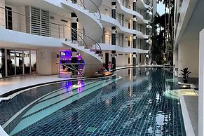 Sunset Plaza Condominium