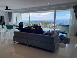 Sunset Plaza Condominium