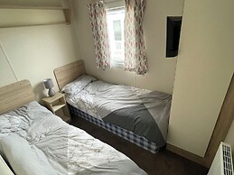 Golden Gate Holiday Centre - Holiday Accommodation 22147