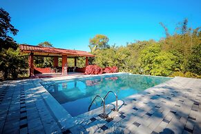 Golden Leaf Resort
