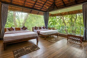 Golden Leaf Resort