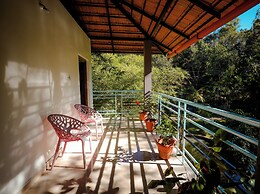Golden Leaf Resort