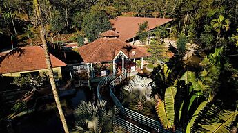 Golden Leaf Resort