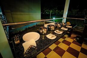Golden Leaf Resort