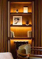 Confidential Room 3, a Stone's Throw From the Louvre