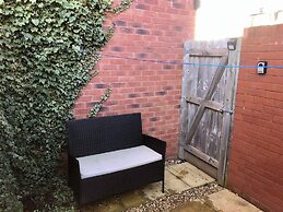 Entire Two Bedroom Detached Coach House