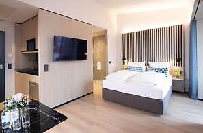 4K Hotel