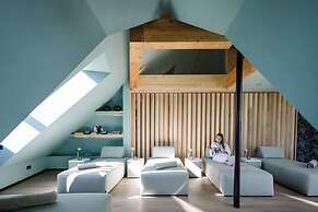 4K Hotel