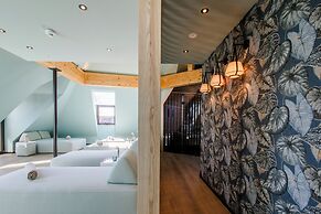 4K Hotel