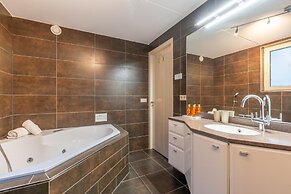 Charming Country House for 6 People