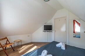 Charming Country House for 6 People