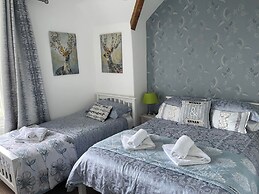 Noddfa Country House
