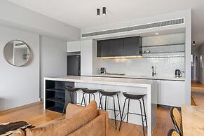 Stylish & Spotless 2-bed Apartment in St Kilda