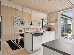 5 Star Holiday Home in Borkop