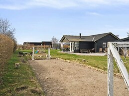 5 Star Holiday Home in Borkop