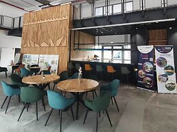 HI Poitiers - La Caserne