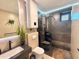 Lunamare Apartments