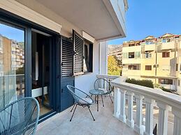 Lunamare Apartments