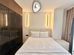 Lunamare Apartments