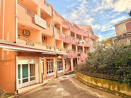 Beachfront Apartments Oaza 2