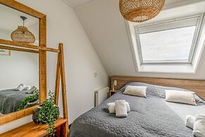 Luxury 10-person Family Villa