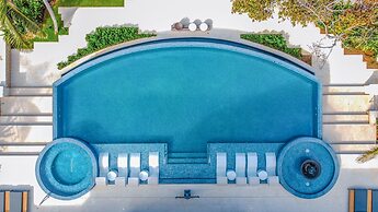 Oceans 8 Villa 6BR
