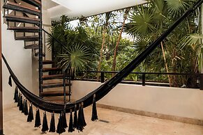 Bajo Cielo - Jungle View Terrace