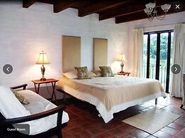 HOTEL VILLA CANTABRIA