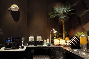 K · International Hotel