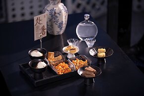 K · International Hotel