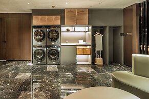K · International Hotel