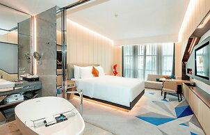 K · International Hotel