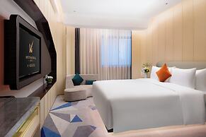 K · International Hotel