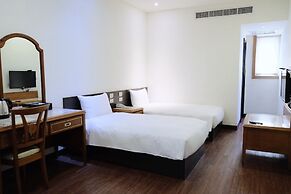 Via Garden Hotel