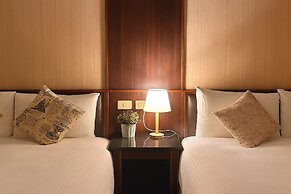 Via Garden Hotel