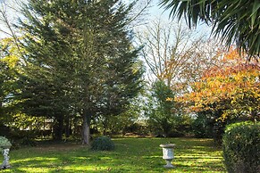 Calm Private Annex Ideal to Work, Rest & Explore