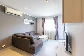 Modern Condo - 1BR T1-201