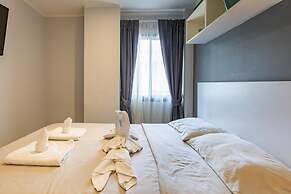 Modern Condo - 1BR T1-201