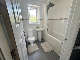 3 Bed Entire House - Runcorn
