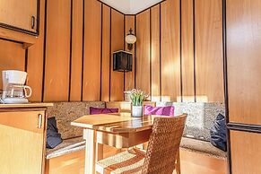 Spacious 4BR Apt Long Stay Friendly