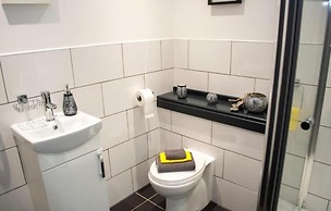 Kick Back Relax Stylish Space 2