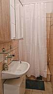 Spacious 2BR Apt Long Stay in Vienna