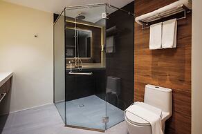 oneTree Plaza Hotel Cebu