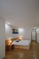 888hostel&suites
