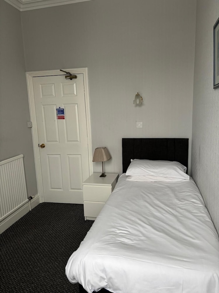Ashwood hotel